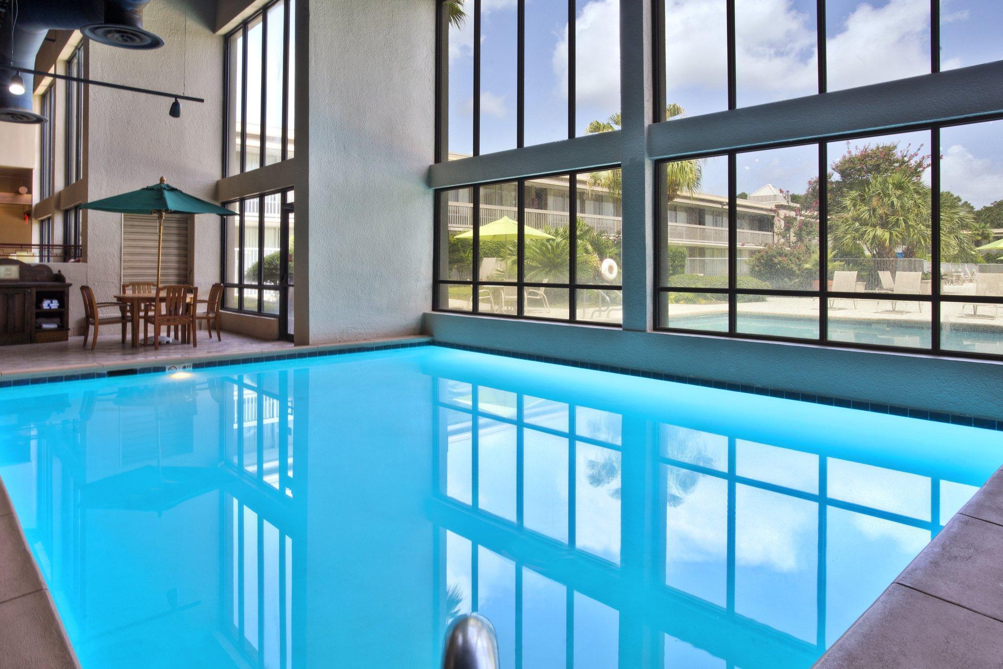 Holiday Inn Baton Rouge-South By Ihg Εξωτερικό φωτογραφία